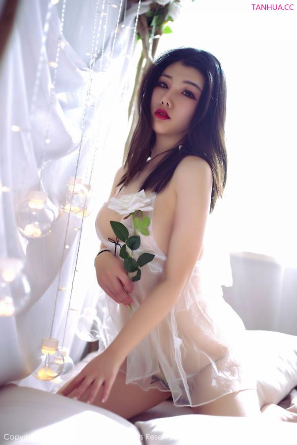 糯糯Nn  [XIUREN]高清写真图 2019.11.05 糯糯Nn第5张图片